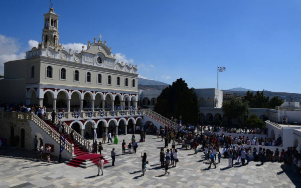 Δεκαπενταύγουστος: «Νέκρωσις άφθορος» - Η αθάνατη κοίμηση της Θεοτόκου σε περιοχές ανά την Ελλάδα