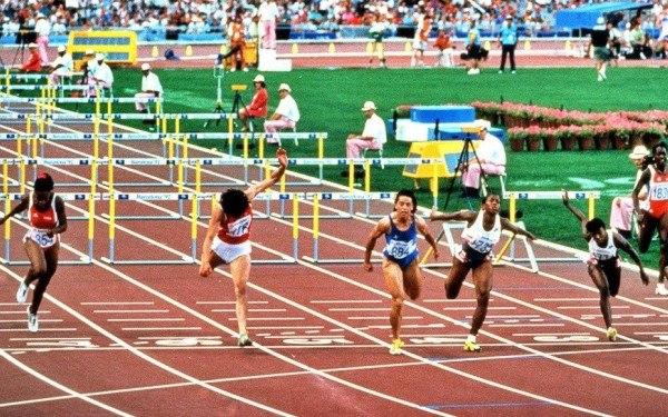 Η ιστορική κούρσα της Βούλας Πατουλίδου στη Βαρκελώνη και η εξομολόγησή της για τις πρώτες στιγμές μετά τον θρίαμβο (βίντεο)