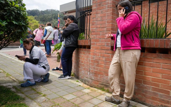 Σεισμός 6,1 Ρίχτερ στην Κολομβία - Χιλιάδες άνθρωποι βγήκαν έντρομοι στους δρόμους (βίντεο)