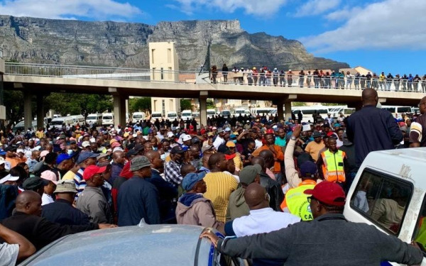 Νότια Αφρική: Πέντε νεκροί σε διαδηλώσεις στο Κέιπ Τάουν