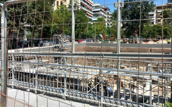 Μετρό Θεσσαλονίκης: Οι αρχαιότητες στην «Αγία Σοφία» αποκτούν μόνιμη στέγη 