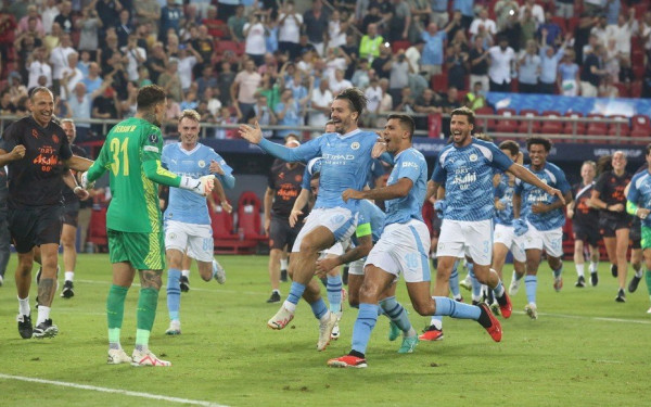 Στον Πειραιά η Μάντσεστερ Σίτι κατέκτησε το πρώτο ευρωπαϊκό Super Cup στην ιστορία της (βίντεο)