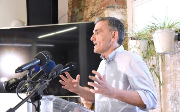 ΣΥΡΙΖΑ: Θέμα χρόνου η αποχώρηση Τσακαλώτου - Έρχεται νέο κόμμα ενόψει ευρωεκλογών; (βίντεο)