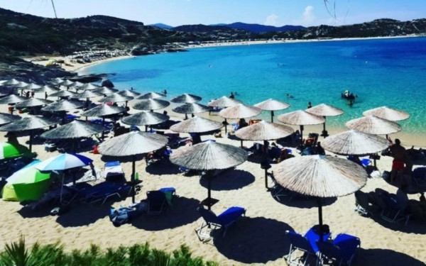 Παραλίες με… πρόστιμα: Πάνω από 11.500 καταγγελίες για αυθαιρεσίες στην ακτογραμμή - Η Χαλκιδική «πρωταγωνίστρια»