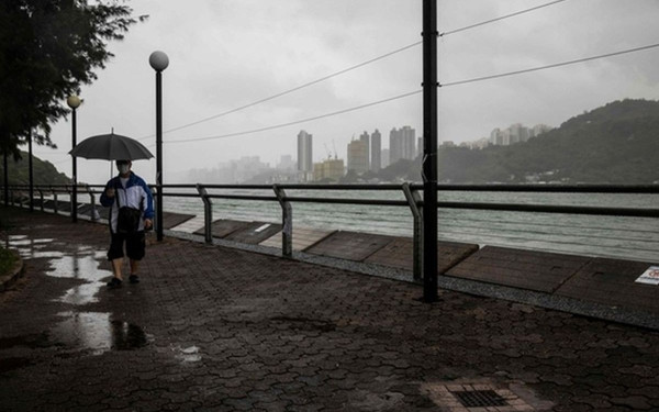 Κίνα: Σε κατάσταση συναγερμού η Σεντζέν για τον τυφώνα Σάουλα - Κλείνουν γραφεία, καταστήματα και σχολεία