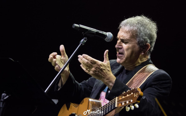 Θεσσαλονίκη: Ο Γιώργος Νταλάρας στο Ανοιχτό Δημοτικό Θέατρο Νεάπολης