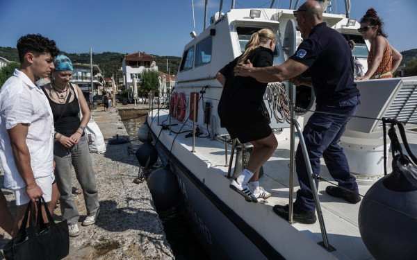 Διασώθηκαν 56 άνθρωποι ανοιχτά της Λέσβου