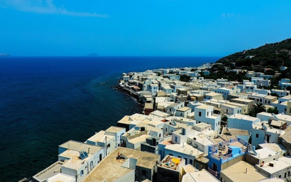 Στο επίκεντρο του Διεθνούς Φόρουμ για το Νερό η απειλή του αυξημένου τουρισμού για τα ελληνικά νησιά