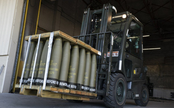 Μόσχα: Εγκληματική ενέργεια η αποστολή πυρομαχικών απεμπλουτισμένου ουρανίου