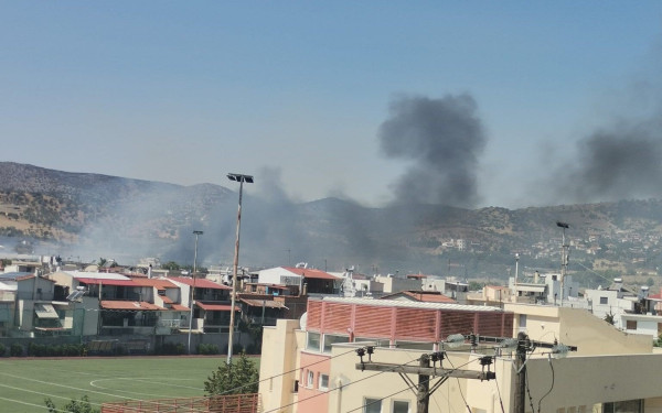 Φωτιά στην Μαγνησία - Εκκενώνεται η περιοχή Άσπρες Πεταλούδες (βίντεο)