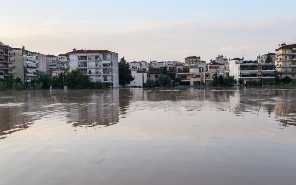 Πλημμύρες: Δείτε live την ενημέρωση του Συντονιστικού Κέντρου Επιχειρήσεων