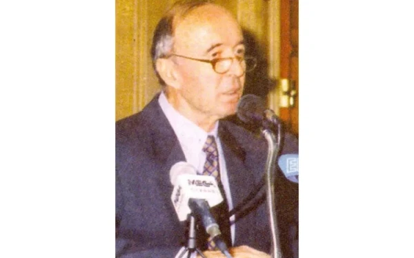 Πέθανε ο ομότιμος καθηγητής Γλωσσολογίας του ΑΠΘ Δημήτρης Τομπαΐδης