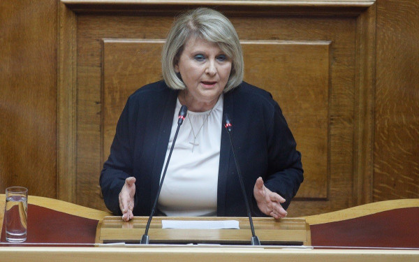 Βουλή: 4.255 παιδιά έχουν στεγαστεί τα τελευταία 2,5 χρόνια - Ζούσαν άστεγα ή σε επισφαλείς συνθήκες 