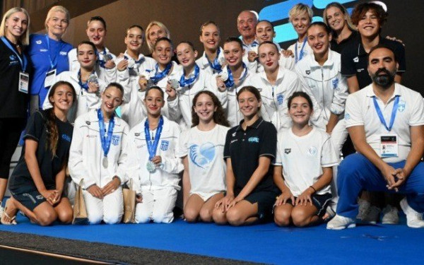 Καλλιτεχνική κολύμβηση: Πρωταθλήτριες κόσμου στο ντουέτο οι Καραμανίδου - Θάνου 