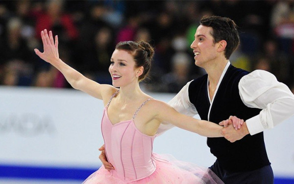 Νεκρή σε τροχαίο πρωταθλήτρια του καλλιτεχνικού πατινάζ, επέζησε ο 10 μηνών γιος της