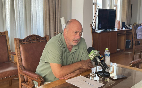 Βολές Μπέου κατά Αγαπηδάκη: «Λέει ό,τι της κατέβει στο μυαλό και προκαλεί αναστάτωση στους πολίτες» (βίντεο)