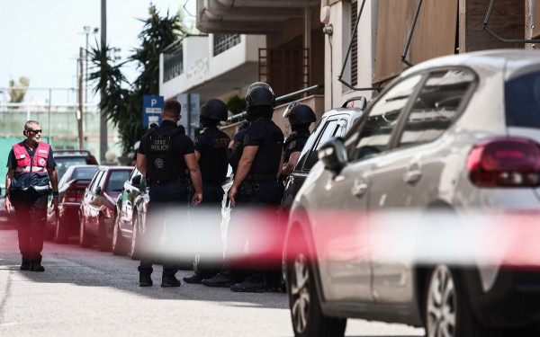 Θεσσαλονίκη: 17 συλλήψεις για την εξάρθρωση δύο εγκληματικών οργανώσεων - Τελωνειακός και λιμενικός μεταξύ των συλληφθέντων