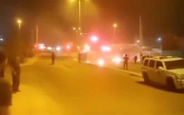 Ασπρόπυργος: Πεδίο μάχης η λεωφόρος ΝΑΤΟ - Έκαψαν λεωφορείο, συγκρούσεις με ΜΑΤ (βίντεο)