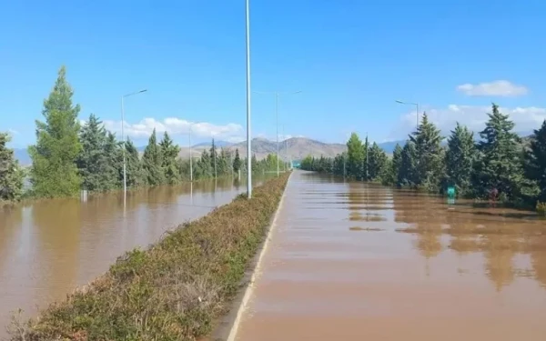 Κλειστή για τουλάχιστον άλλες 48 ώρες η Αθηνών - Θεσσαλονίκης