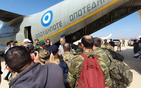 Λιβύη: Φωτογραφίες από τις τελευταίες στιγμές της ελληνικής αποστολής πριν το δυστύχημα