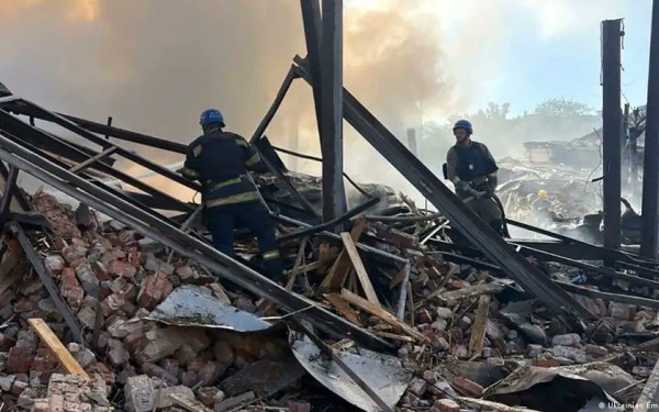 Ουκρανία: «Δύσκολη» η κατάσταση στο ανατολικό μέτωπο, παραδέχεται ο αρχηγός των ενόπλων δυνάμεων