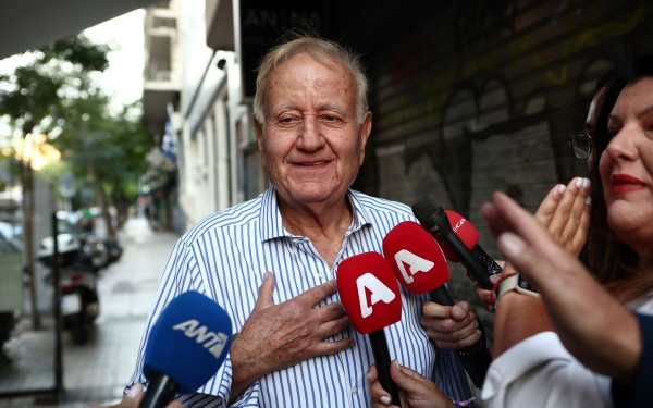 Εκλογές ΣΥΡΙΖΑ-ΠΣ: Συγκινημένος ο πατέρας του Στ. Κασσελάκη - Προβλέπει νίκη από τον α' γύρο (βίντεο)