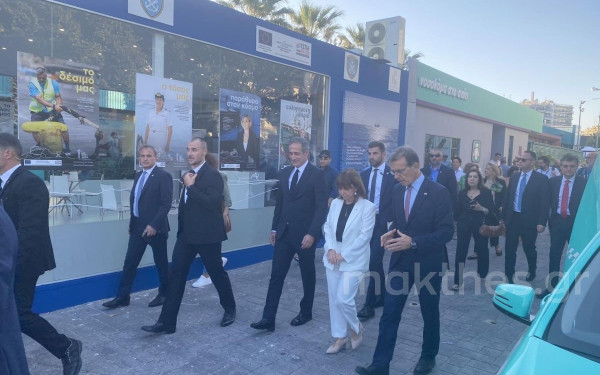 Θεσσαλονίκη: Η βόλτα της Σακελλαροπούλου στη ΔΕΘ (φωτ.)