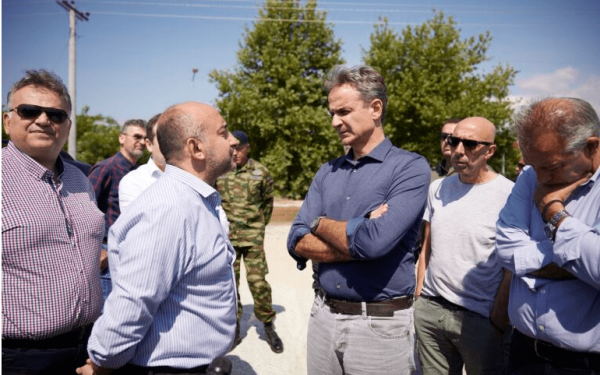 Έφτασε στη Θεσσαλία ο Κυριάκος Μητσοτάκης 