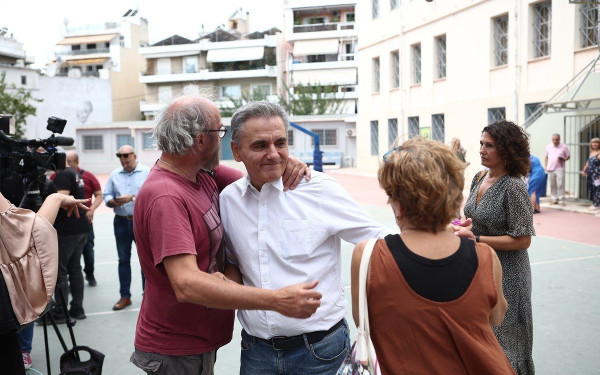 Τσακαλώτος: Σημαντική μέρα για τον ΣΥΡΙΖΑ, την κοινωνία, τον κόσμο της Αριστεράς