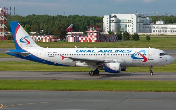 Κατεπείγουσα προσγείωση αεροσκάφους με 159 επιβαίνοντες στη Ρωσία (βίντεο)