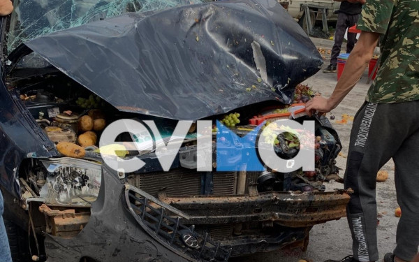 Εύβοια: Βίντεο σοκ - 92χρονος οδηγός παρασύρει τα πάντα σε λαϊκή - Τραυματίστηκε παιδί 3 ετών 