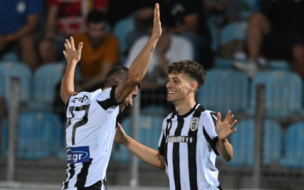 Όσα δεν έδειξε η κάμερα στους «Ζωσιμάδες»: Ο showman του ΠΑΟΚ Κωνσταντέλιας και η προσπάθεια του Τάισον (βίντεο)