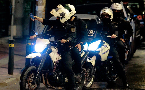 Eπίθεση σε τρανς άτομα στη Θεσσαλονίκη: Βίντεο των θυμάτων που ζητούν στοιχεία