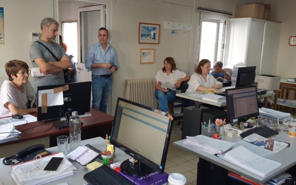 Σ. Αβραμόπουλος στο νοσοκομείο Γεννηματάς Θεσσαλονίκης: Να πάτε στην κάλπη με κριτήριο τη ζωή και τους όρους εργασίας σας (φωτ.)