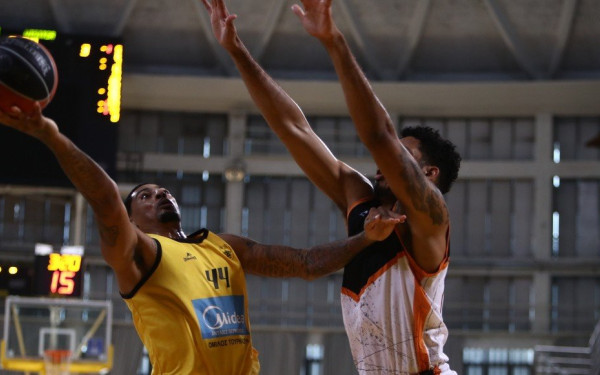 Μπάσκετ: Φιλική ήττα του Άρη από τον Προμηθέα στο Παλέ
