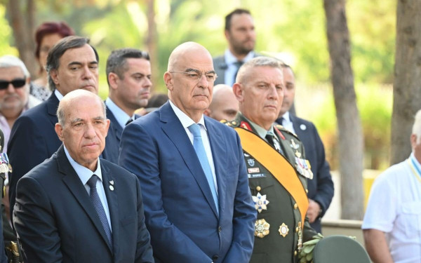 Στην Κύπρο για την επέτειο ανεξαρτησίας της ο Ν. Δένδιας (φωτ.)