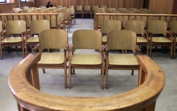 Απίστευτο: Κλήτευσαν άσχετο άνδρα ως κατηγορούμενο σε υπόθεση που κεντρικό πρόσωπο είναι γυναίκα (φωτ.) Απίστευτο: Κλήτευσαν άσχετο άνδρα ως κατηγορούμενο σε υπόθεση που κεντρικό πρόσωπο είναι γυναίκα (φωτ.)
