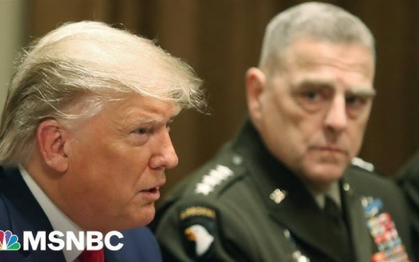 ΗΠΑ: «Εν δυνάμει δικτάτορας» - Αποχώρηση του αρχηγού του γενικού επιτελείου με επίθεση εναντίον του Τραμπ