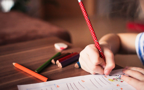 Στο πλευρό των «αόρατων παιδιών» οι κοινωνικές υπηρεσίες του δήμου Νεάπολης-Συκεών