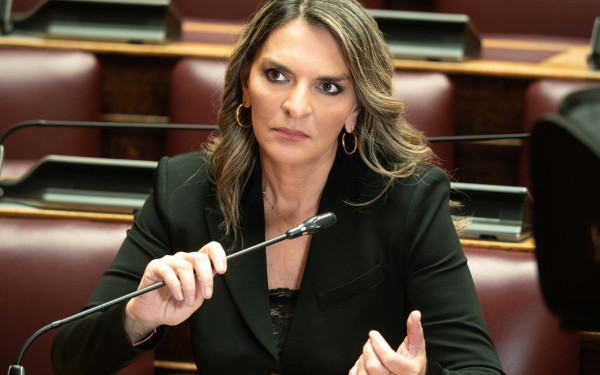 Πόρισμα Νέας Αριστεράς για Τέμπη: Τη σύσταση προανακριτικής επιτροπής ζητά η Π. Πέρκα