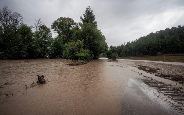 ΥΠΕΝ: Απάντηση στην παραπομπή της Ελλάδας για τους αντιπλημμυρικούς χάρτες και τη «μη έγκαιρη» επικαιροποίηση 