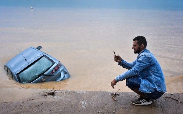 Ο «Εlias» σφυροκοπά Βόλο και Β. Εύβοια - Δραματική η κατάσταση (βίντεο, φωτ.)