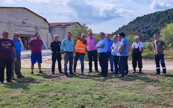 Αυτοψία του Υφυπουργού Υποδομών Νίκου Ταχιάου στις πληγείσες περιοχές της βόρειας Εύβοιας