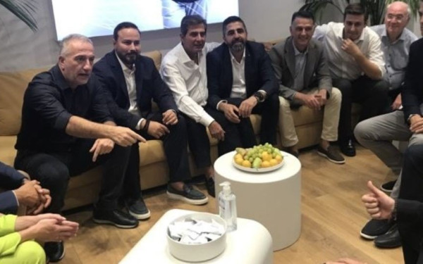 Θεσσαλονίκη: Οι βουλευτές της ΝΔ στο εκλογικό στρατηγείο Ζέρβα