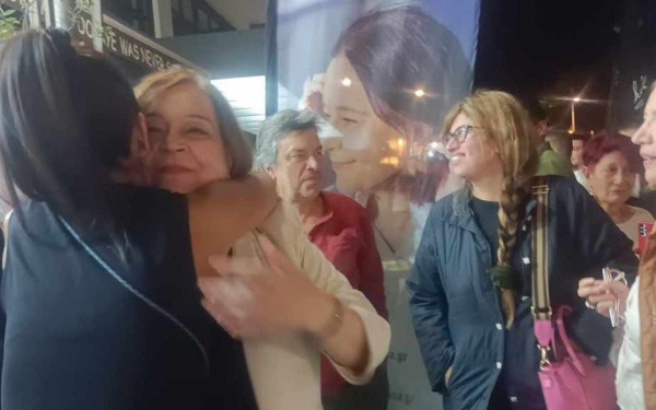 Καλαμαριά: Χαμόγελα αισιοδοξίας στο στρατηγείο της Χρύσας Αράπογλου (βίντεο)