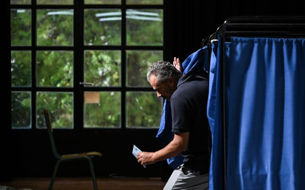 «Καμπανάκι» για την κυβέρνηση από δημοσκόπηση της «Το The Point» για τις ευρωεκλογές