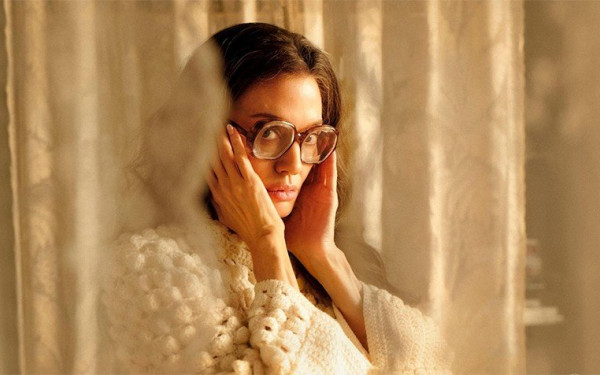 Οι πρώτες φωτογραφίες της Αντζελίνα Τζολί ως Μαρία Κάλλας