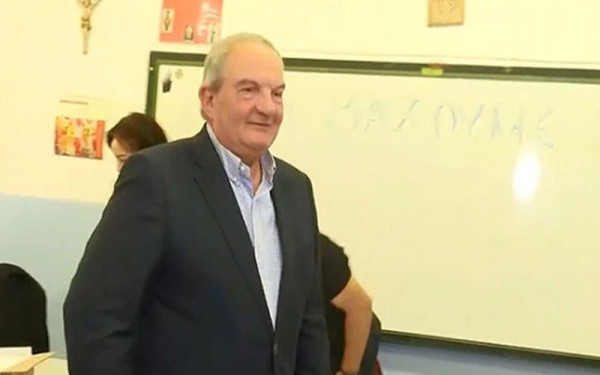Αυτοδιοικητικές εκλογές 2023 - Θεσσαλονίκη: Ψήφισε ο Κώστας Καραμανλής (βίντεο)