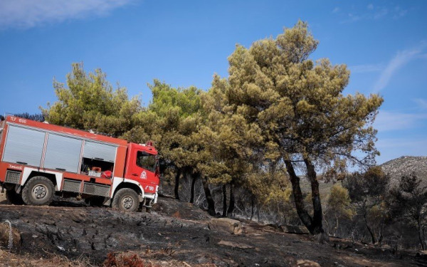 Φωτιά στην Αττική: Νέο 112 για εκκένωση της Νέας Πεντέλης προς Χαλάνδρι