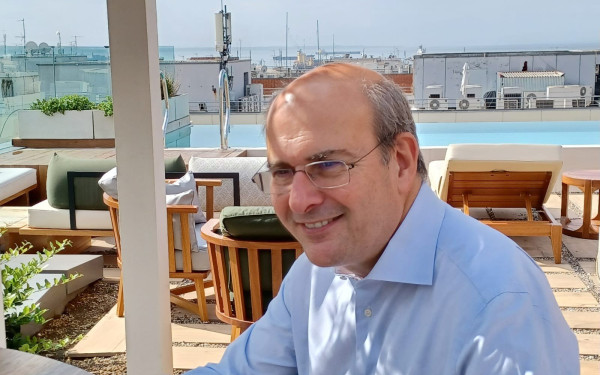 Κ. Χατζηδάκης: Και τώρα να φύγω απ' την πολιτική, είμαι πλήρης